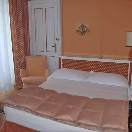 Hotel De La Poste-2